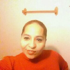 Meet your Posher, Mirella